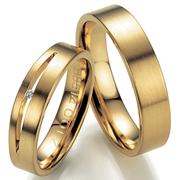 Обручальные кольца из абрикосового золота Bayer