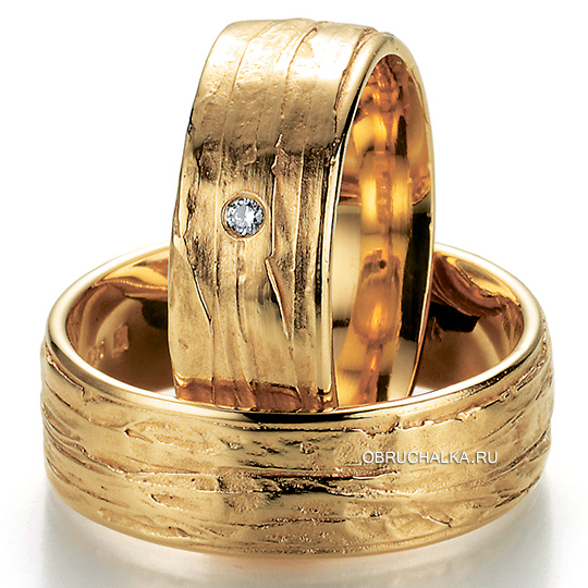 Обручальные кольца из абрикосового золота Bayer 89003