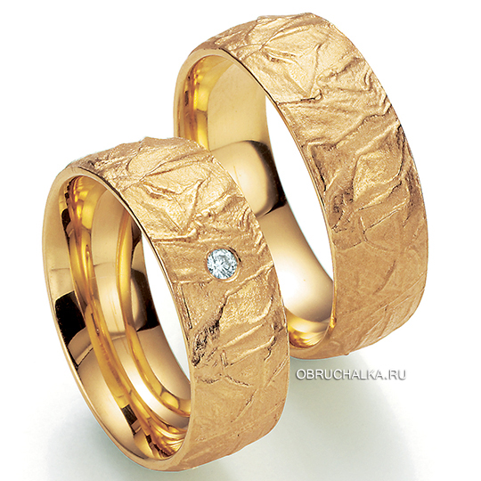 Обручальные кольца из абрикосового золота Bayer 89007