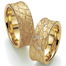 Обручальные кольца из желтого золота Bayer